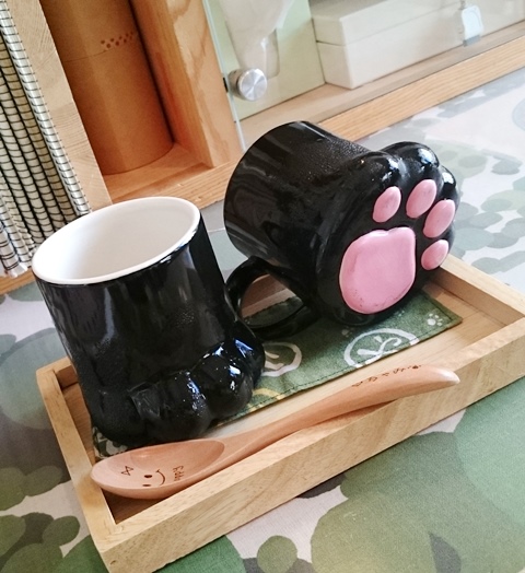 姫路　黒猫カフェ　cat cafe ねこびやか